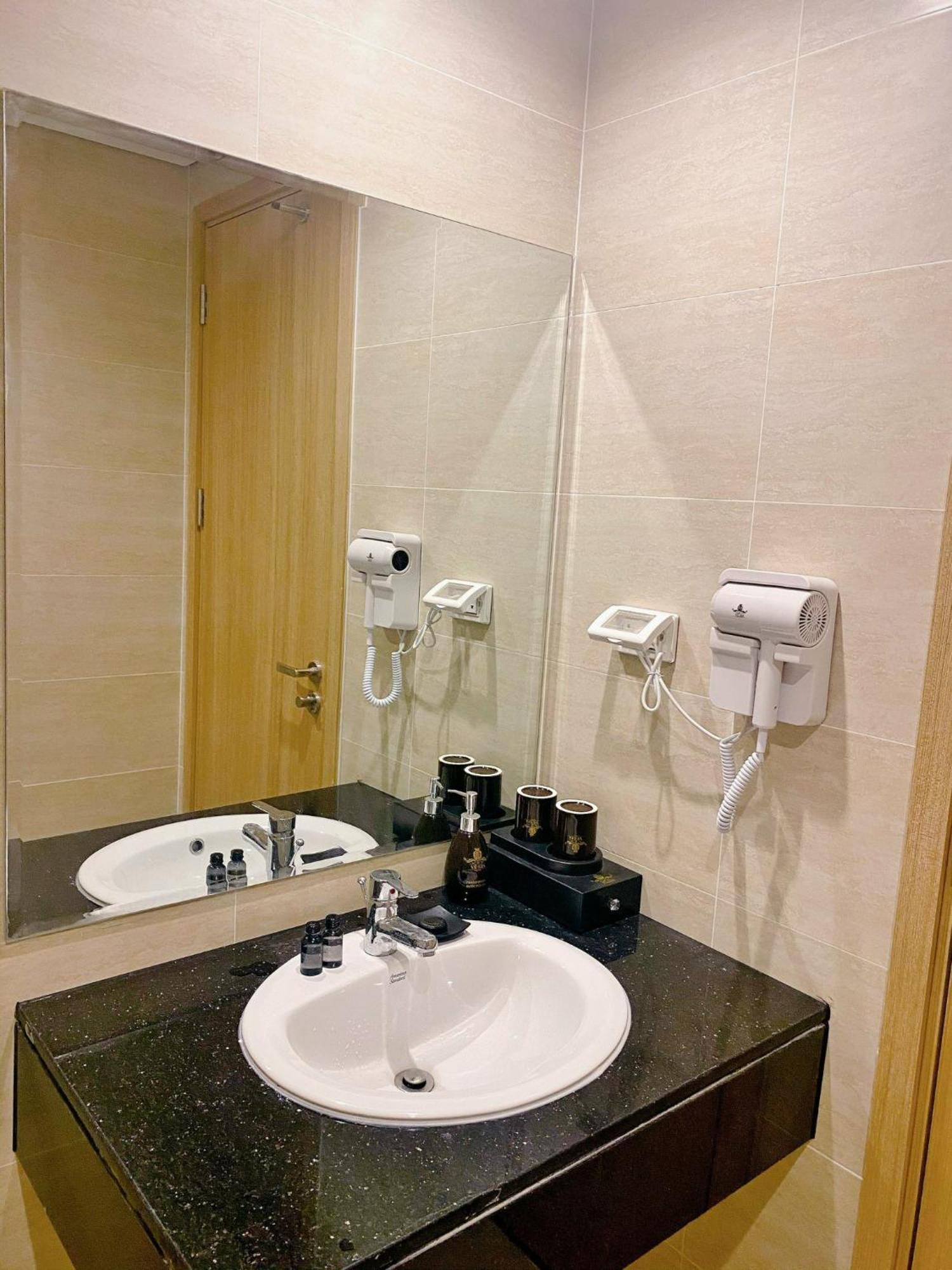 Vu Gia Hotel Phú Quốc Exterior photo