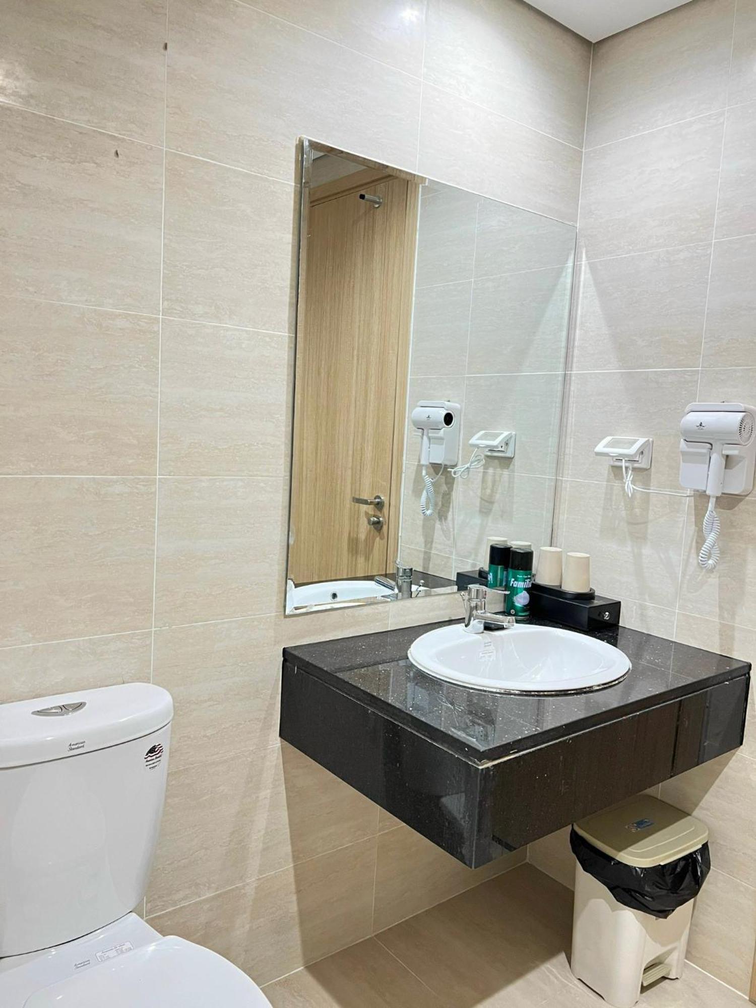 Vu Gia Hotel Phú Quốc Exterior photo