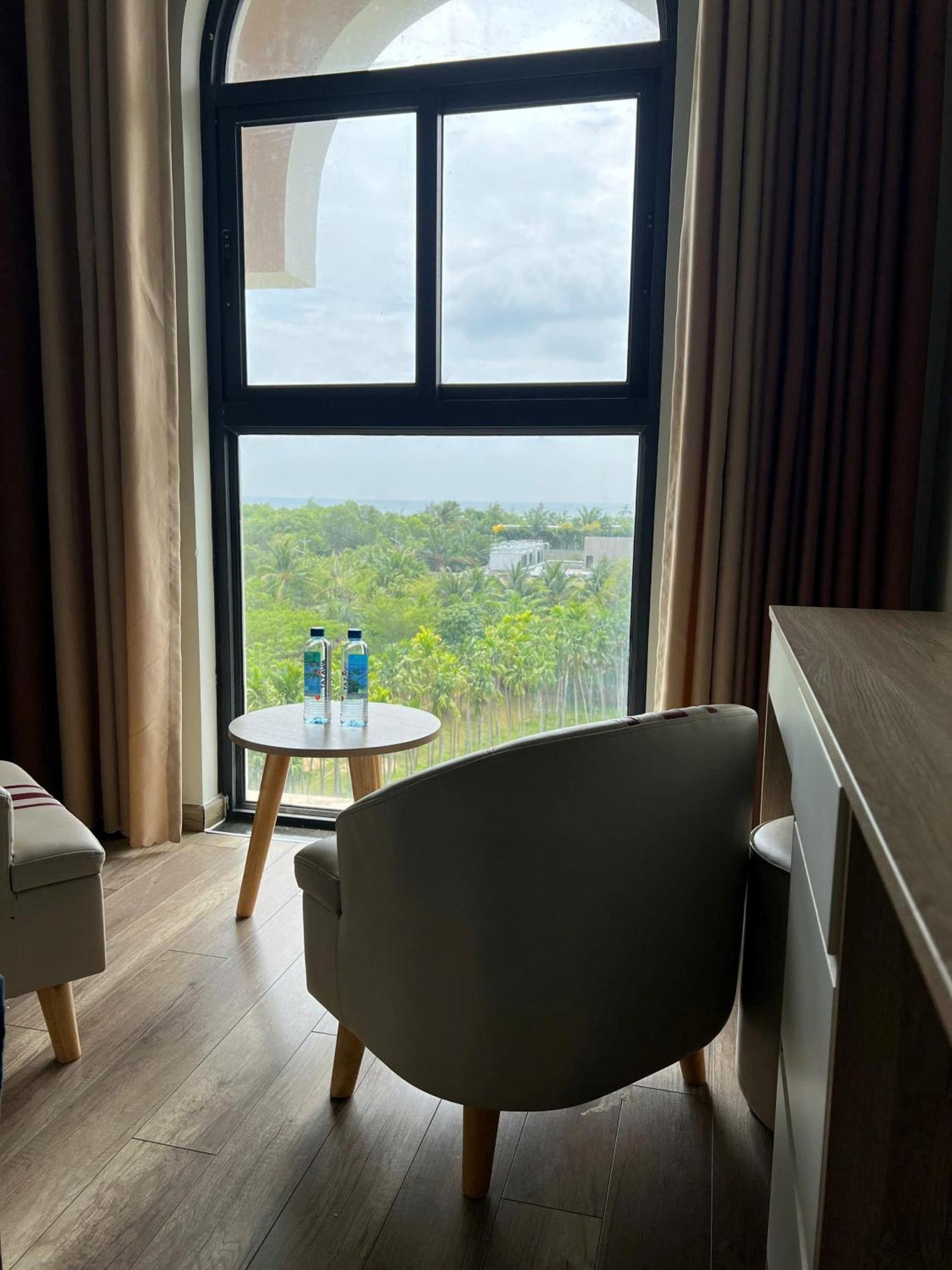 Vu Gia Hotel Phú Quốc Exterior photo